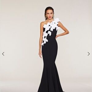 Stunning!! Frascara Modern Elegance with Intricate Details Gown! Worn once!